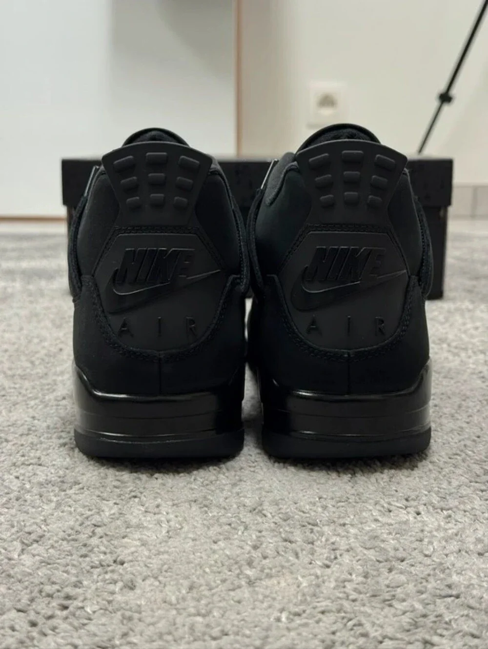 Nike Jordan 4 Black Cat (2025)